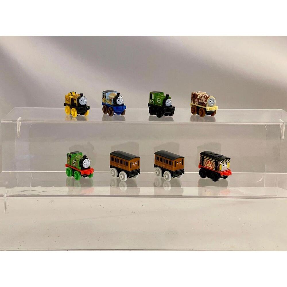1.5 inch (8) Thomas and Friends Mini Trains